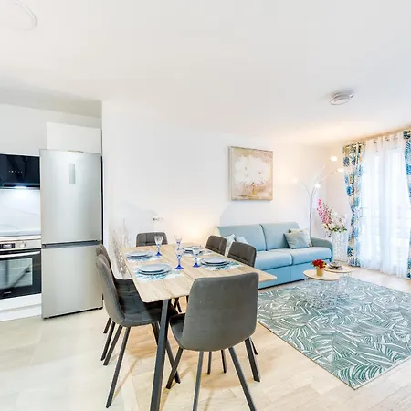 New Luxury - Private Underground Parking - M8 & Rer D Apartment Maisons-Alfort
