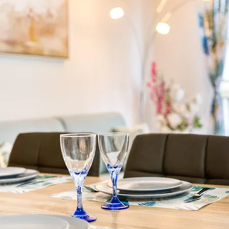 New Luxury - Private Underground Parking - M8 & Rer D Maisons-Alfort