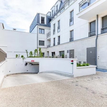 New Luxury - Private Underground Parking - M8 & Rer D Appartement Maisons-Alfort