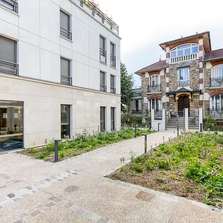 New Luxury - Private Underground Parking - M8 & Rer D